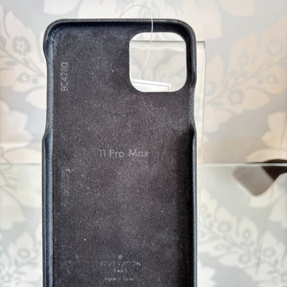 Louis Vuitton Black Phone Case - iPhone 11 Pro Max - Picture 2 of 6